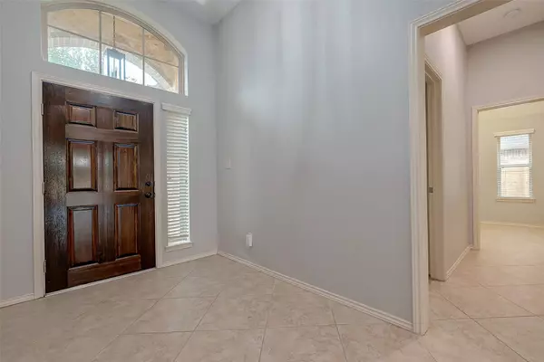 2323 Lost Bridge LN, Pearland, TX 77584