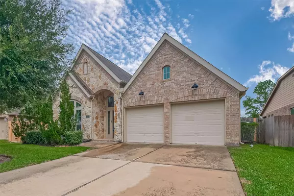 2323 Lost Bridge LN, Pearland, TX 77584
