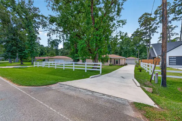 23847 Creek Wood DR, Spring, TX 77389