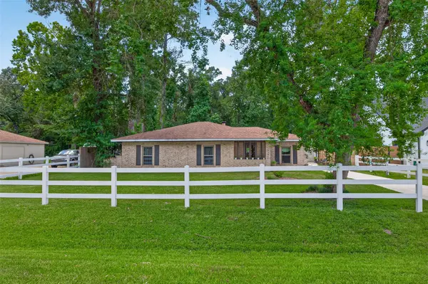 23847 Creek Wood DR, Spring, TX 77389