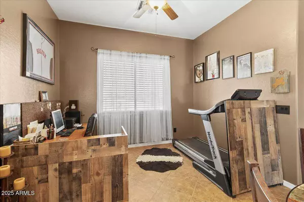 14915 W OBERLIN Way, Surprise, AZ 85387