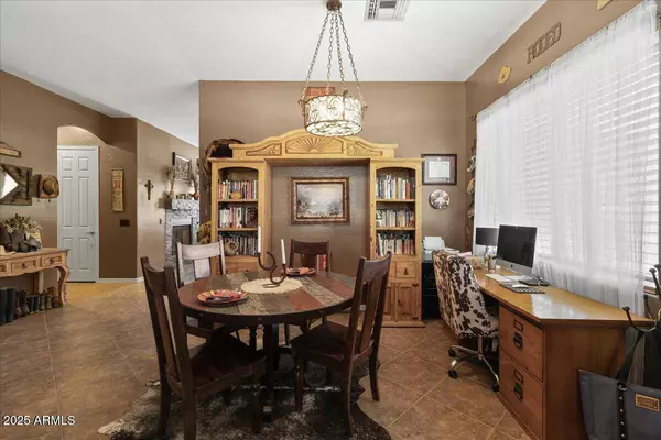 14915 W OBERLIN Way, Surprise, AZ 85387