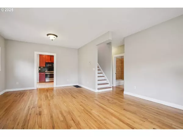 6013 NE MILTON ST, Portland, OR 97213