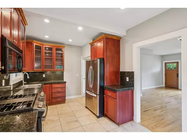 6013 NE MILTON ST, Portland, OR 97213