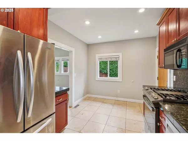 6013 NE MILTON ST, Portland, OR 97213