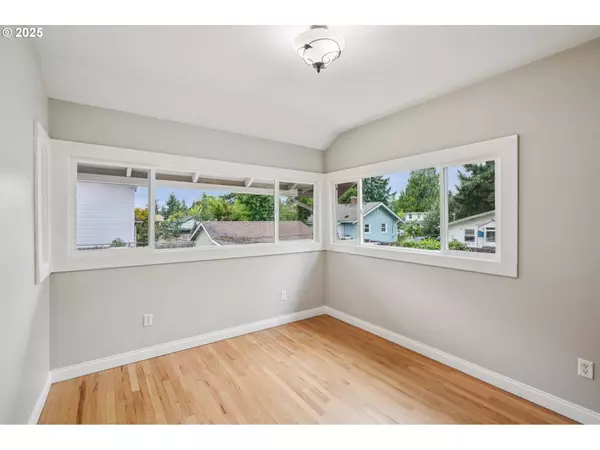 6013 NE MILTON ST, Portland, OR 97213