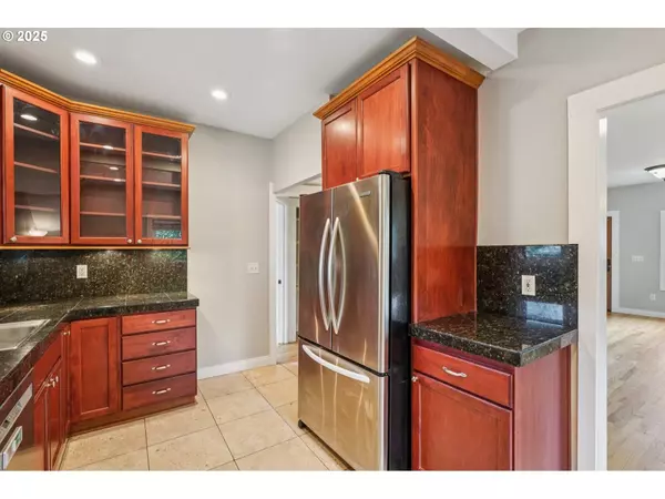 6013 NE MILTON ST, Portland, OR 97213