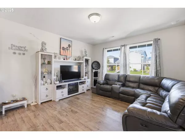 2293 SE 15TH ALY, Gresham, OR 97080