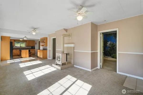 143 Bogar RD, Chehalis, WA 98532