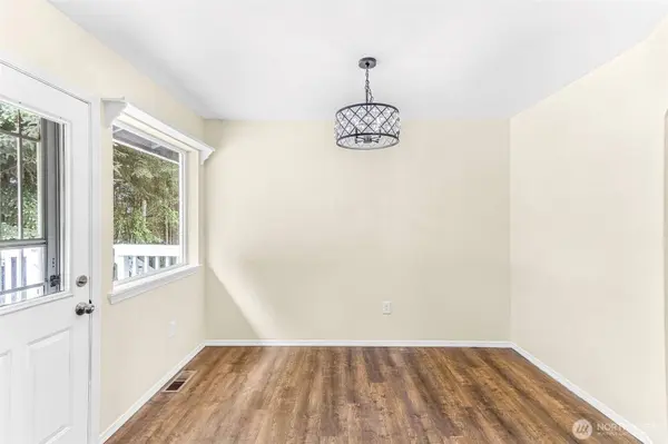 218 Saint Helens WAY, Winlock, WA 98596