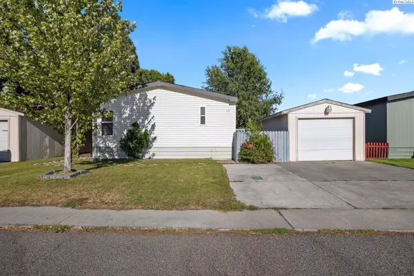 2105 N Steptoe St, Kennewick, WA 99336