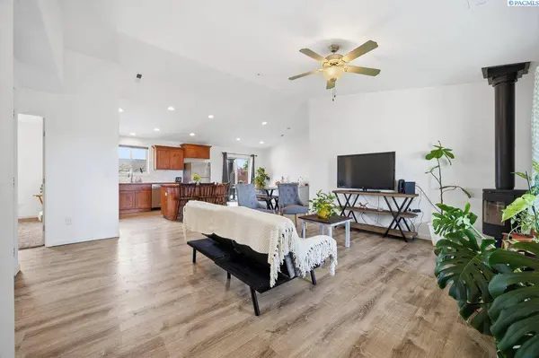 3807 Milagro, Pasco, WA 99301