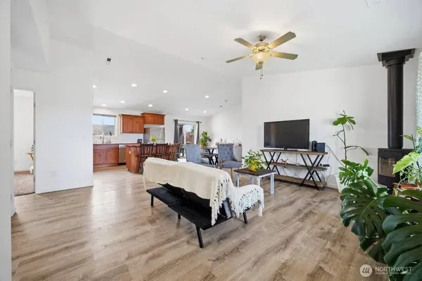 3807 Milagro Dr, Pasco, WA 99301