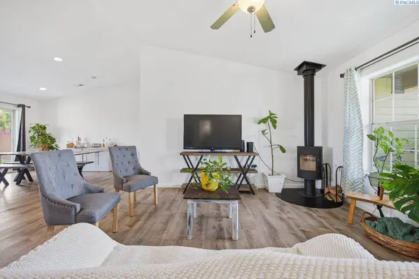 3807 Milagro, Pasco, WA 99301