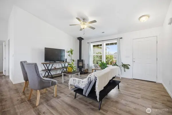 3807 Milagro Dr, Pasco, WA 99301