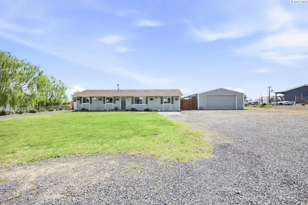 46505 W Paterson Ave, Paterson, WA 99345