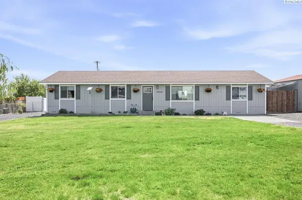 46505 W Paterson Ave, Paterson, WA 99345