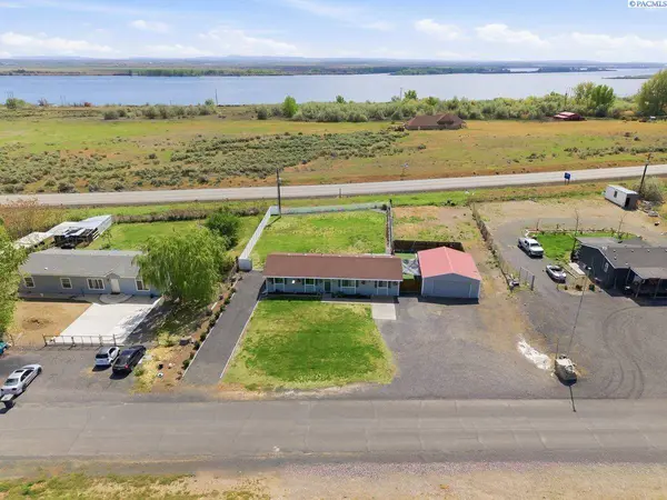 46505 W Paterson Ave, Paterson, WA 99345
