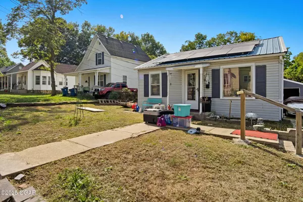 1221 Clinton Street, Carthage, MO 64836