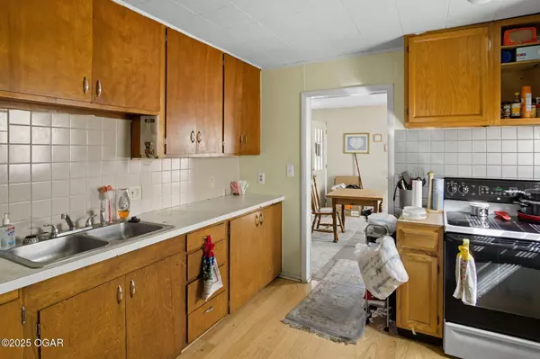 1221 Clinton Street, Carthage, MO 64836