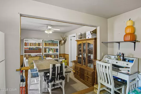 411 S Saint Charles Avenue, Joplin, MO 64801