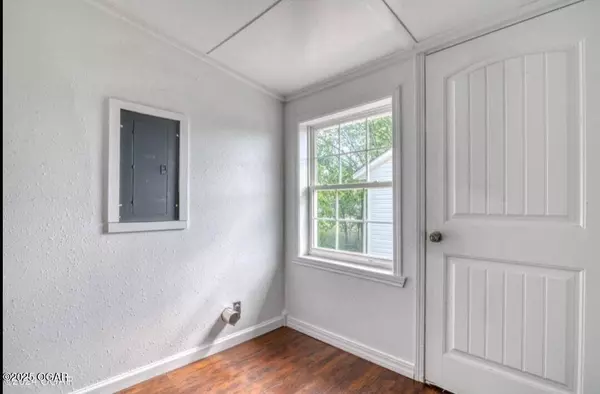 1729 S Indiana Avenue, Joplin, MO 64804