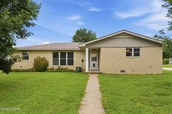 2527 S Illinois Avenue, Joplin, MO 64804