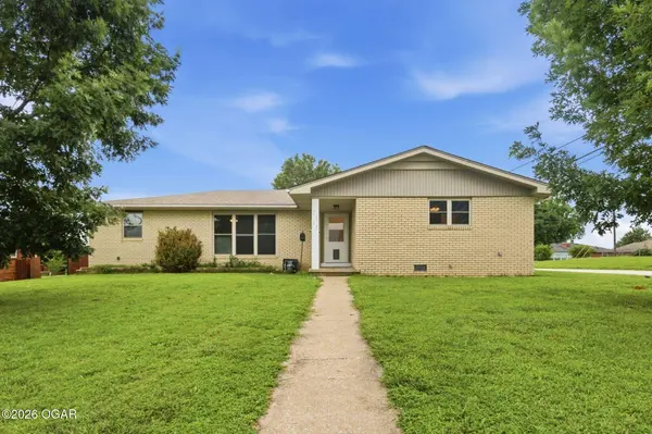 2527 S Illinois Avenue, Joplin, MO 64804