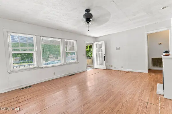 2829 E 13th Street, Joplin, MO 64801