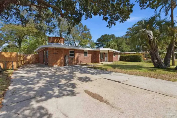 2110 Elaine Cir, Pensacola, FL 32504
