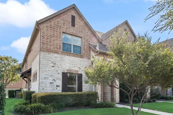 4670I Rhett LN #I, Carrollton, TX 75010