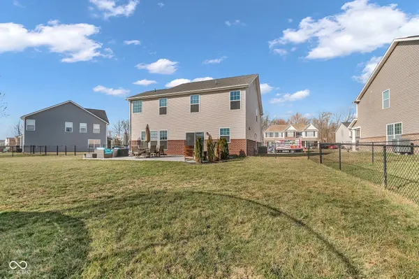 7185 Laredo DR, Mccordsville, IN 46055