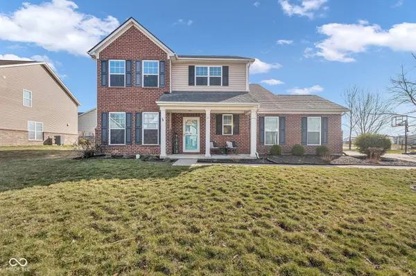 7185 Laredo DR, Mccordsville, IN 46055