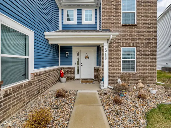 5788 Terracotta TRCE, Mccordsville, IN 46055
