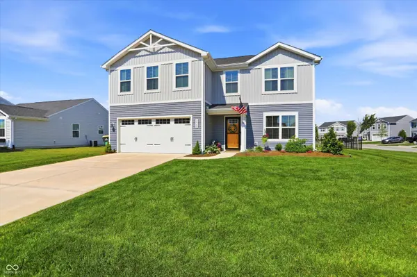 9860 Oakmont East DR, Pendleton, IN 46064