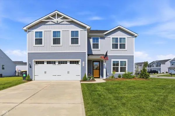 9860 Oakmont East DR, Pendleton, IN 46064