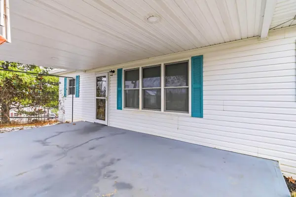 3608 Millersburg Ruddles Mill Road, Paris, KY 40361
