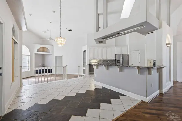 3139 Marcus Pointe Blvd, Pensacola, FL 32505