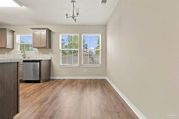 3017 Berwick St, Pensacola, FL 32503