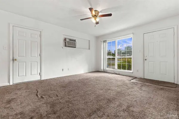 13 Archer Ave, Pensacola, FL 32505