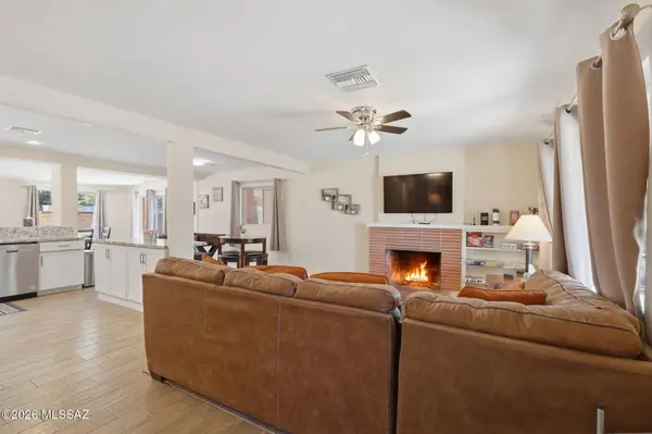 221 S Tucson Blvd, Tucson, AZ 85716
