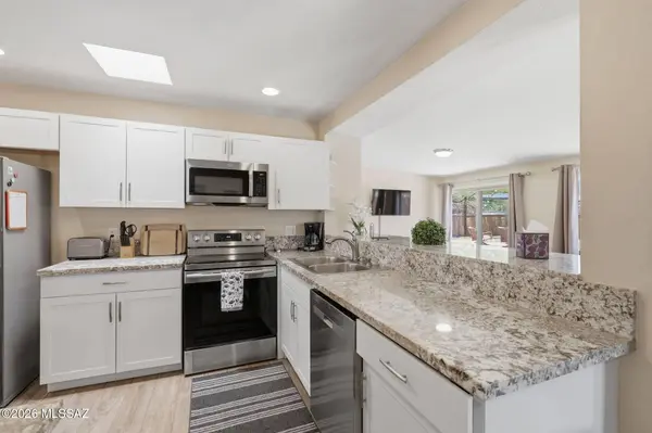 221 S Tucson Blvd, Tucson, AZ 85716