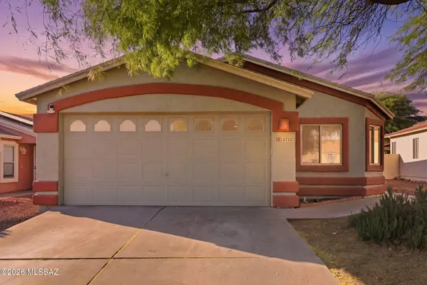 10233 E Desert Mesa Dr, Tucson, AZ 85747