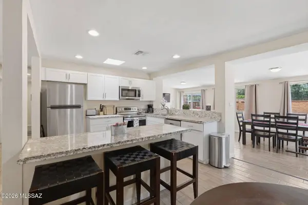 221 S Tucson Blvd, Tucson, AZ 85716
