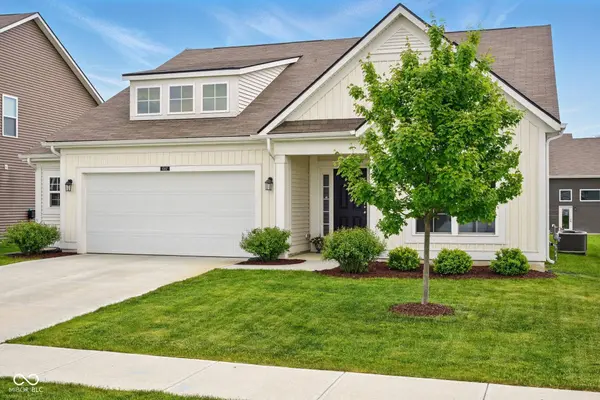 4367 Homestead DR, Whitestown, IN 46075