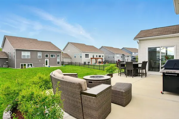 4367 Homestead DR, Whitestown, IN 46075