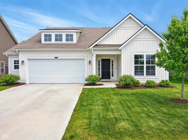 4367 Homestead DR, Whitestown, IN 46075