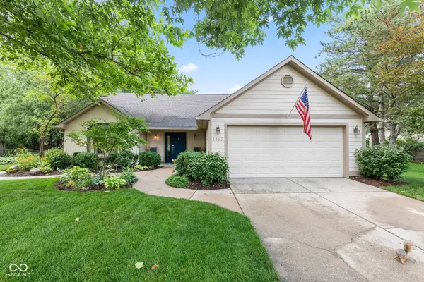 1482 Waterford DR, Zionsville, IN 46077