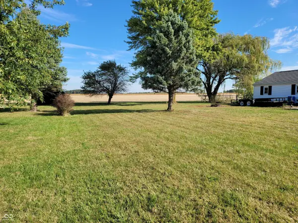 7812 E County Rd 700 N, Forest, IN 46039