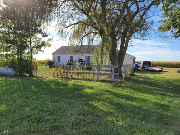 7812 E County Rd 700 N, Forest, IN 46039